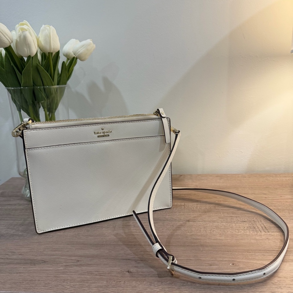 kate spade White Leather Crossbody Wallet